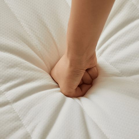 Sommier tapissier beige 180x200 cm avec surmatelas en mousse PU 4 cm, pieds exclus