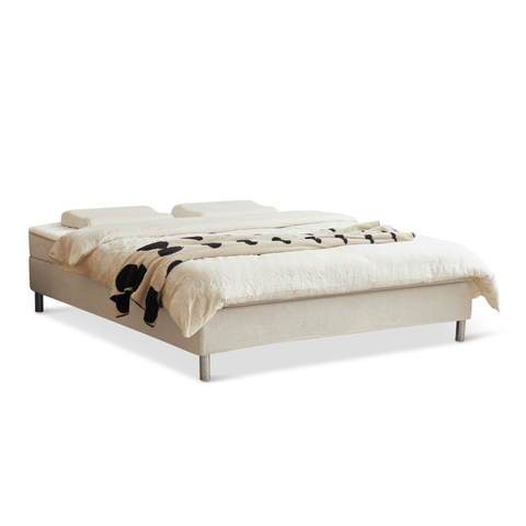 Lit boxspring beige 180x200 cm avec surmatelas en mousse PU 4 cm, pieds chromés inclus